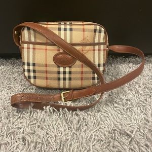 BURBERRYS CROSSBODY VINTAGE HAYMARKET BAG